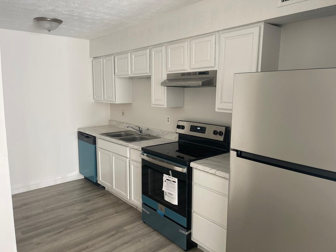 Foto principal - Modern 2-Bed, 1-Bath Oasis with Central Ai...