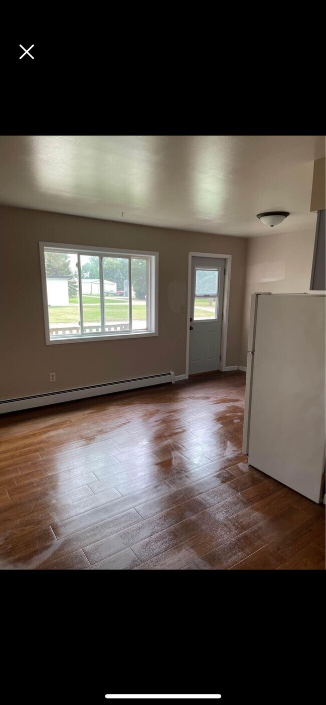 Living room - 300 Main St