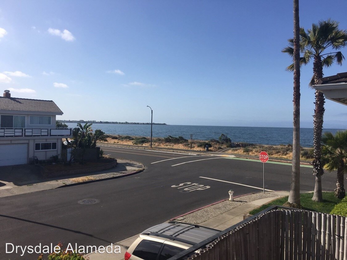 Primary Photo - 2 br, 2 bath House - 305 FairHaven