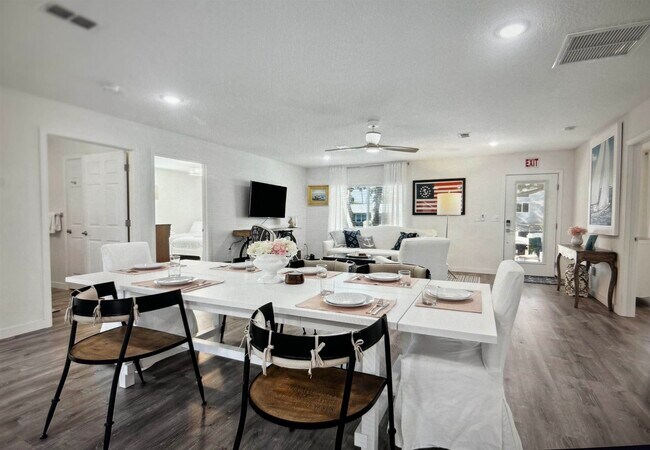 Building Photo - 56 Coquina Ave