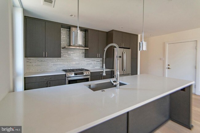 Foto del edificio - 861 N 3rd St