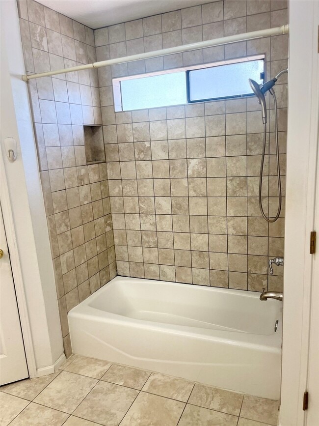 Building Photo - 3130 Beaver Glen Dr