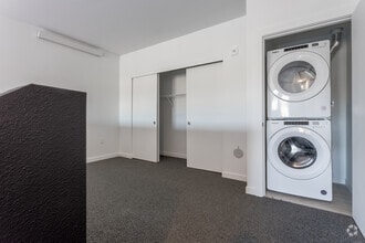 1BR Loft - 844SF - Alta Civic Station