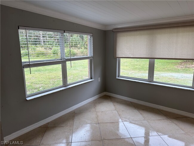 Foto del edificio - 5529 Hardee St