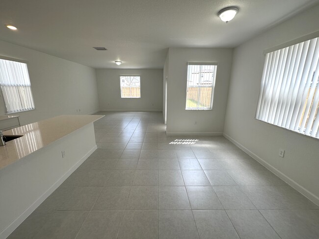 Foto del edificio - 2364 NW 131st Cir