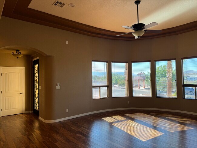 Foto del edificio - 682 La Melodia Dr