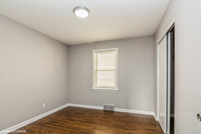Building Photo - 516 Forsythe Ave (3)