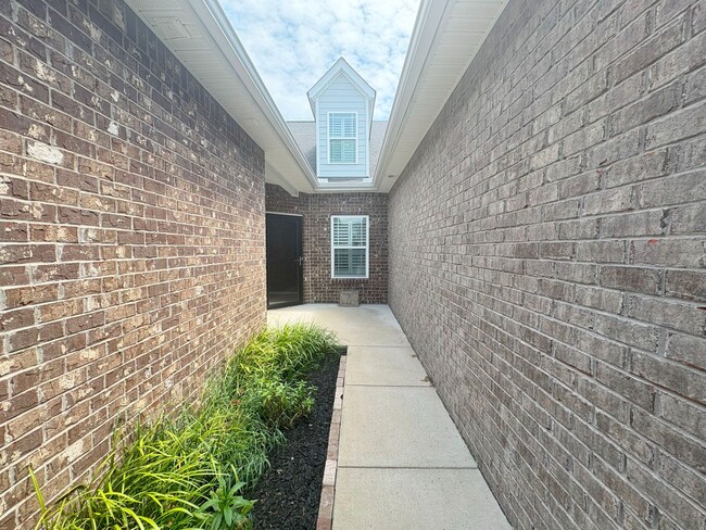 Building Photo - 1817 Neswick Ct