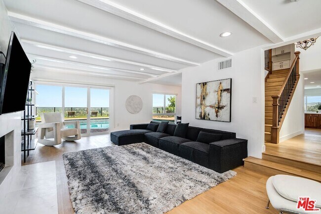 Building Photo - 6426 Ellenview Ave