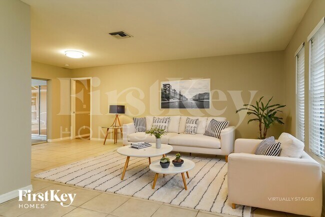 Foto del edificio - 1108 SW 22nd Terrace