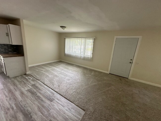 Building Photo - 1265 Paddock Dr