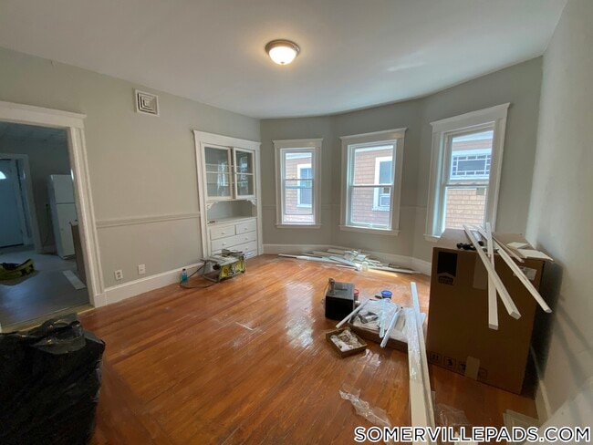 Building Photo - 41 Simpson Ave