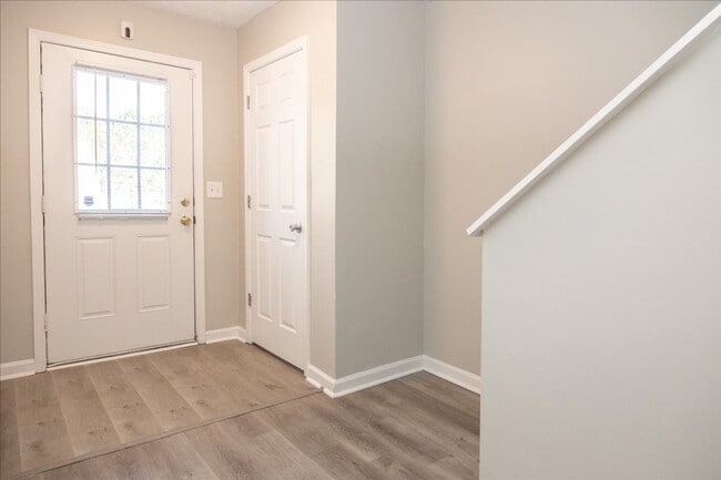 Foto del edificio - Newly Renovated 3/2 Townhome in Quiet Decatur Neighborhood!
