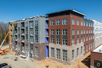Building Photo - Helios