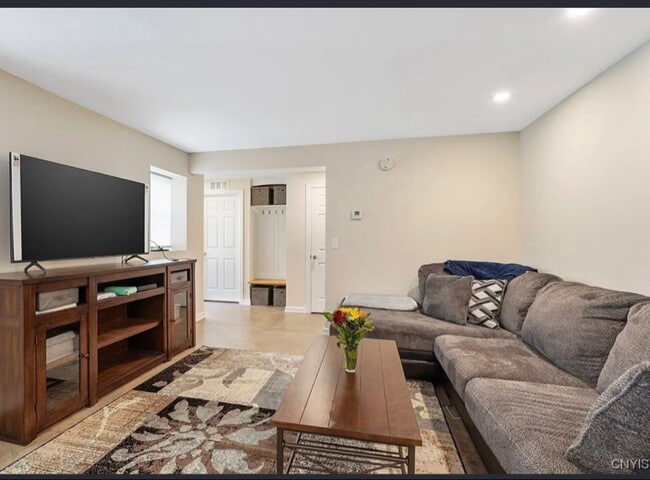 Foto del edificio - 6606 Kirkville Rd