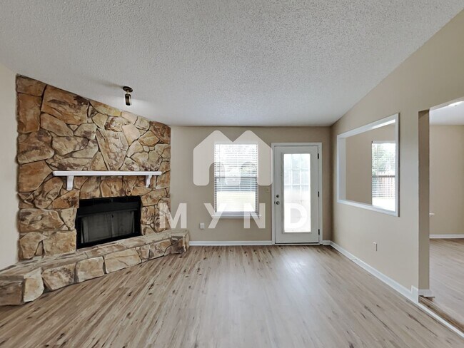 Foto del edificio - 4656 Golden Spike Ct