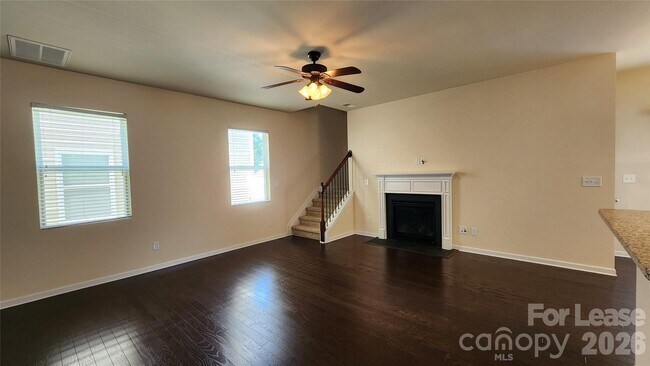 Foto del edificio - 508 Knothole Ln