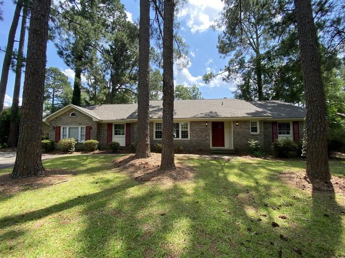 Primary Photo - 424 Hallmark Rd