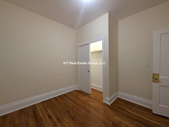 Foto del edificio - 29 Park Dr