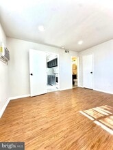 Building Photo - 4411 Sheffield Ave