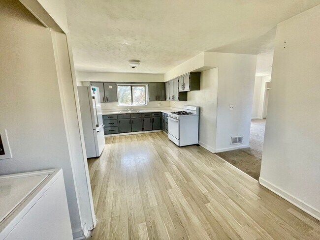 Foto del edificio - 4012 Perrysville Avenue