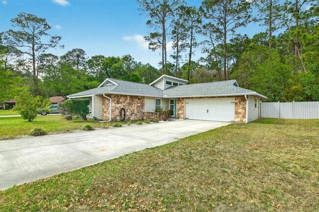 Foto del edificio - 4604 NW 44th Pl