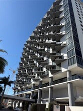 Building Photo - 5252 NW 85th Ave