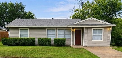 Building Photo - 3735 State Oak Dr