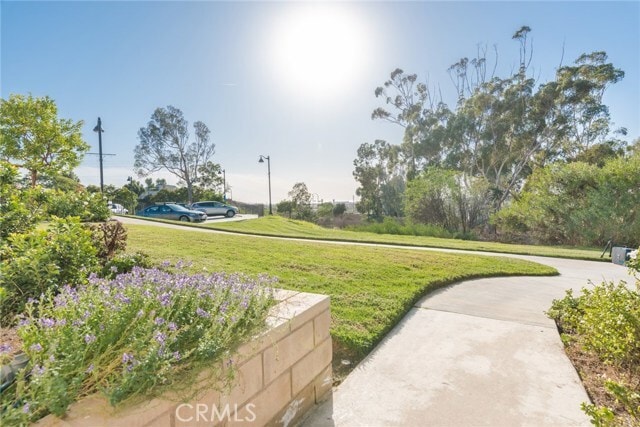 Building Photo - 5 Sandflower Ct