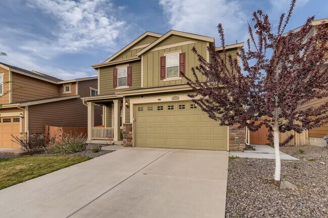 Foto del edificio - Beautiful 4 bed, 4 bath home is located in the Sierra Ridge neighborhood of Parker