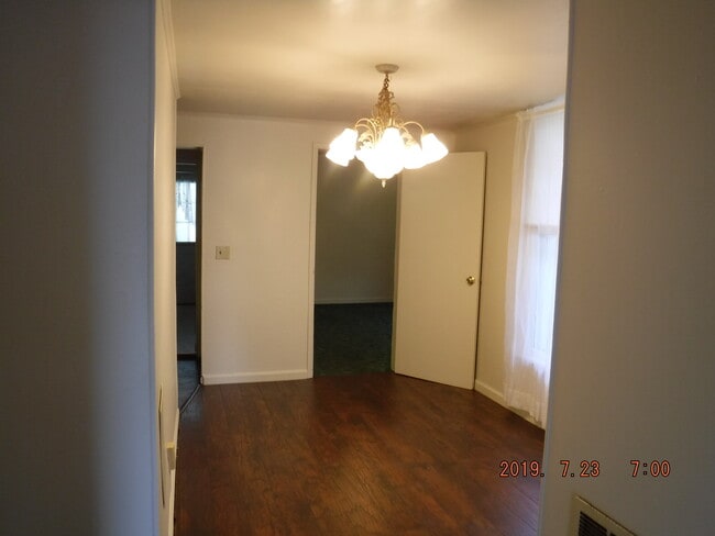 dining room - 116 S G St