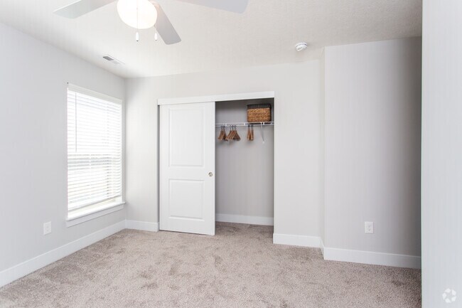 2BR, 2.5BA - 1,210 SF - Stansbury Town - LC Gahanna