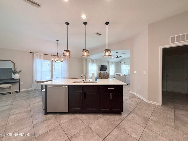 Foto del edificio - 304 Green Turtle Ln