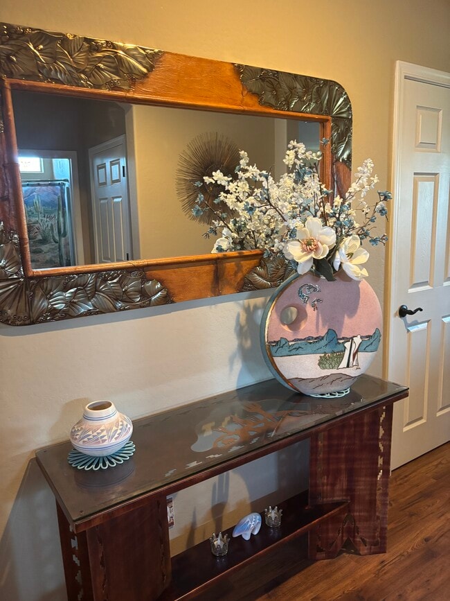 Entry - 4518 N Petersburg Dr