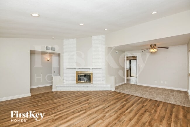 Building Photo - 3724 Mulberry Ln