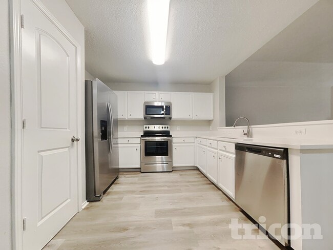 Foto del edificio - 4512 Merlot Dr