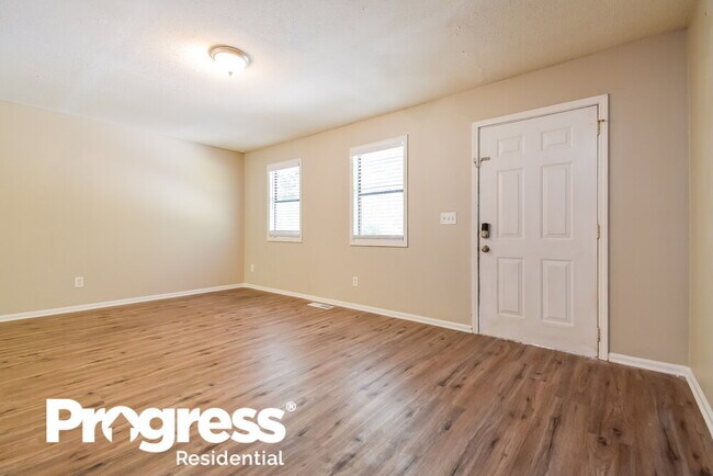 Building Photo - 5461 Austell Rd