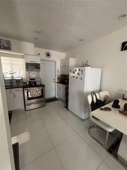 Foto del edificio - 5271 NW 5th St