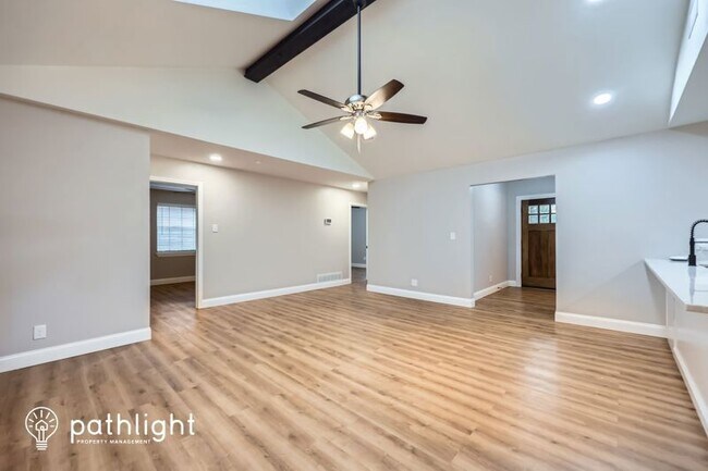 Building Photo - 5612 Trail Crest Dr