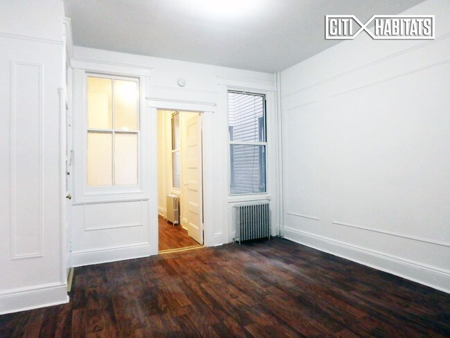 Foto del edificio - 5916 67th Ave