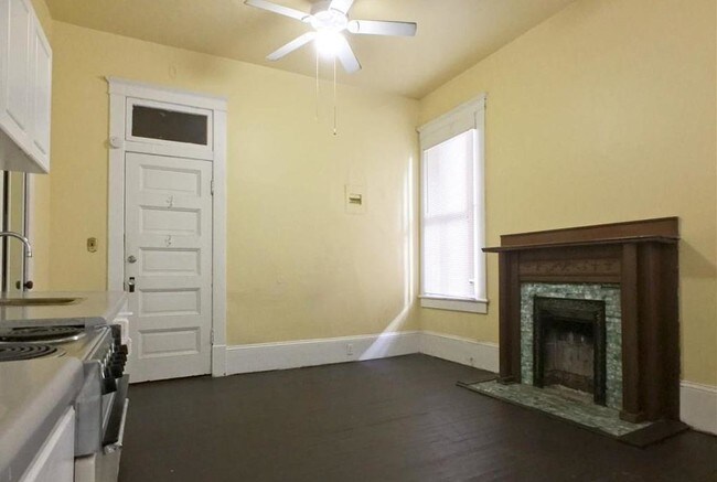Building Photo - 122 W 36th St