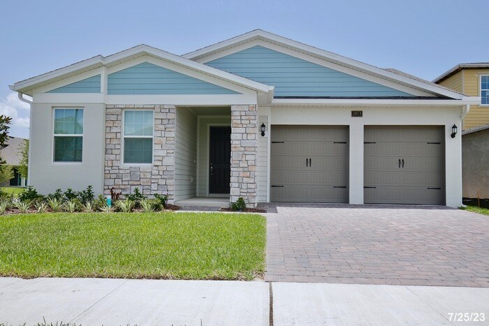 Foto principal - BRAND NEW - Stunning 4/3 Spacious Home wit...