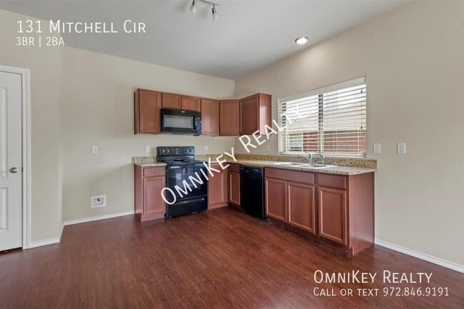 Building Photo - 131 Mitchell Cir