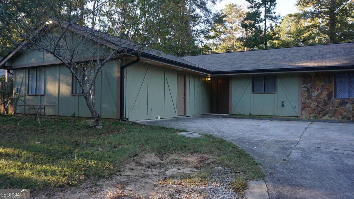 6690 Cameron Rd, Morrow, GA 30260 House Rental in Morrow, GA