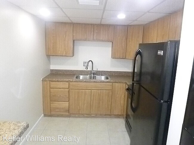 Foto del edificio - 2 br, 2 bath House - 801 Russell Lane - #150