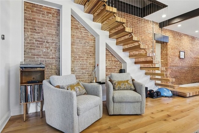 Building Photo - 3865 Howley St