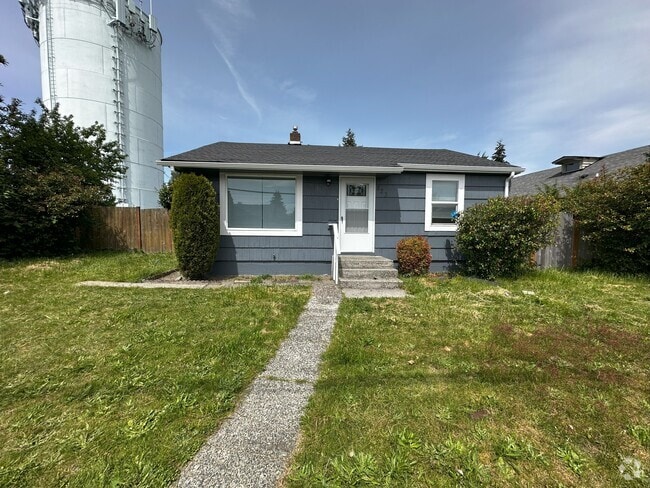 Building Photo - 823 E 64th St