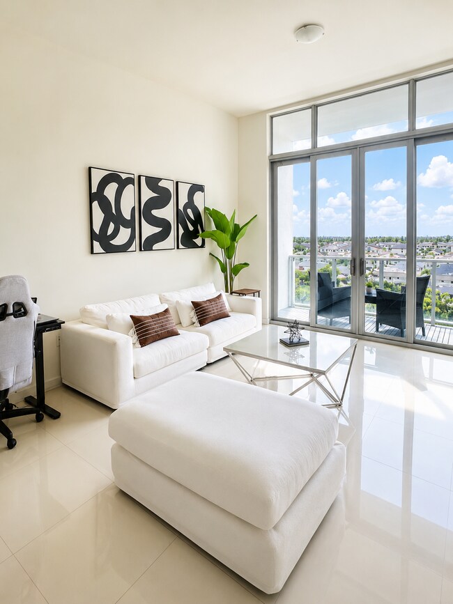 Foto del edificio - 7825 NW 107th Ave