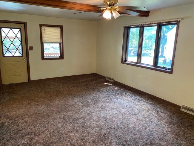 Foto del edificio - 3 Bed 1 Bath Single Family Home in Merrill
