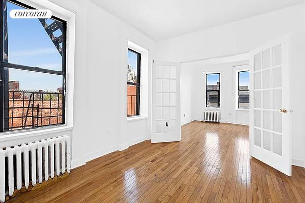 Primary Photo - 71 Clinton St